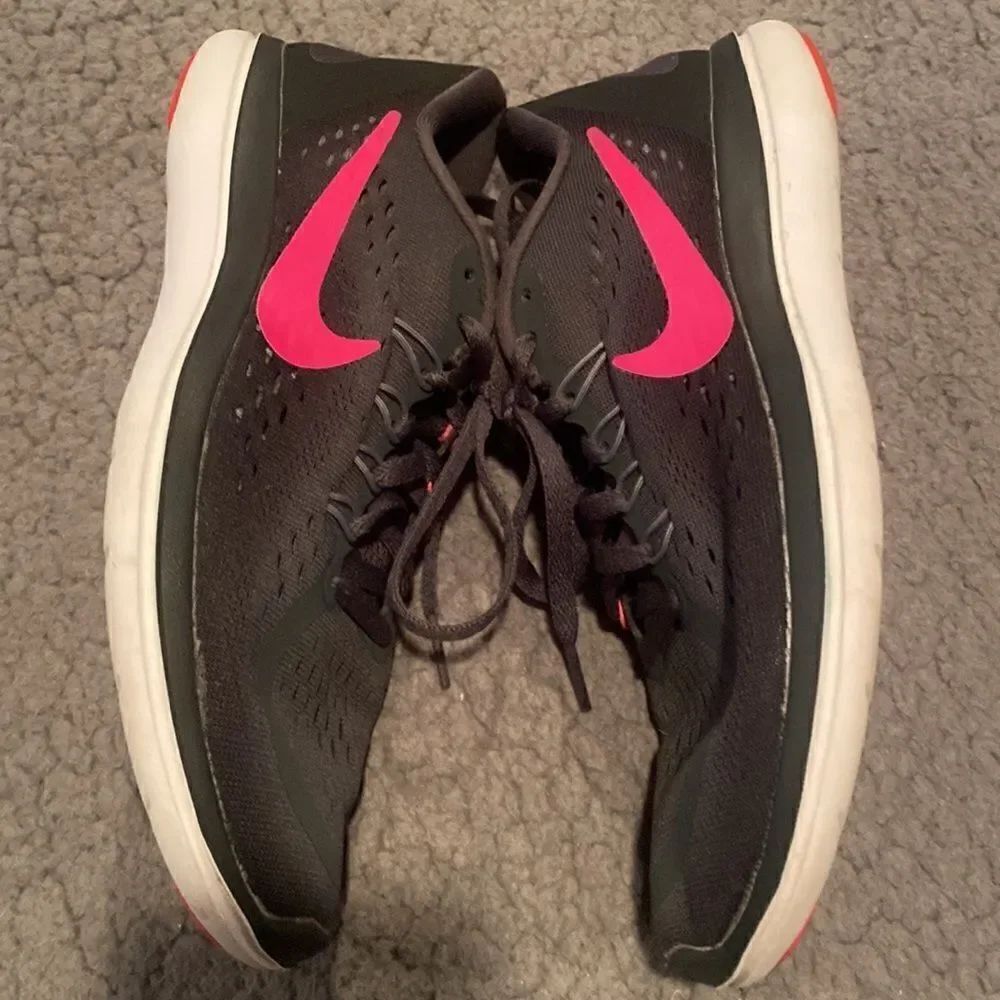 Nike Fitsole Flex Running Shoe Size 7 Black & Pink